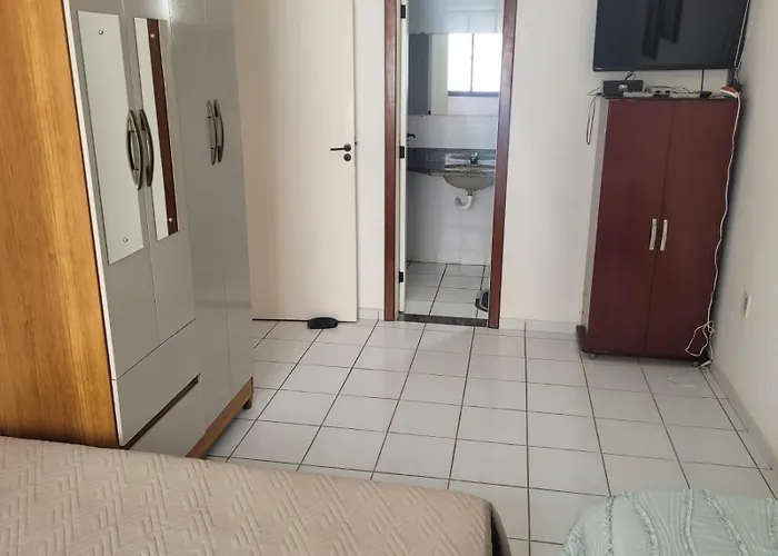 Apartamento Em Edificio De Frente Para O Mar Na Praia Do Morro Guarapari