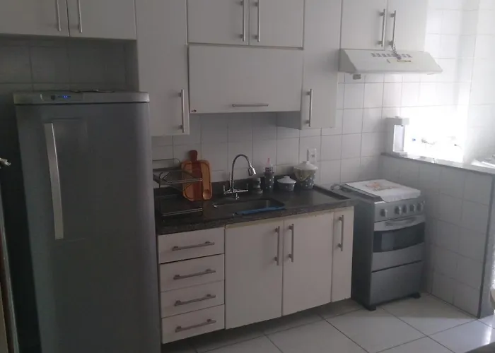 Apartamento Em Edificio De Frente Para O Mar Na Praia Do Morro Guarapari